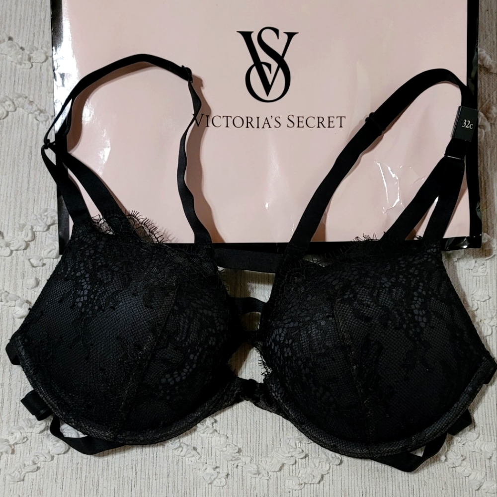 Victorias Secret push up bra 32D front closure